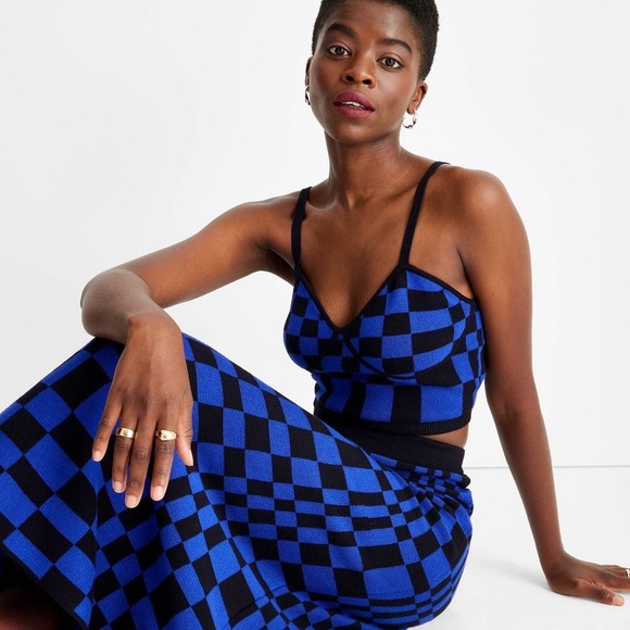 🔖 FUTURE COLLECTIVE x Target Kahlana Barfield V-neck Bralette Tank Top Sweater - Picture 5 of 10